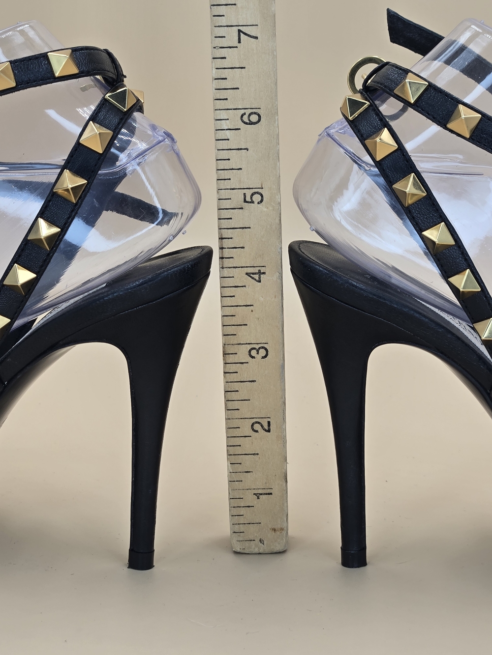 Valentino Garavani Rockstud Cutout Black Leather T-Strap Stilettos Size 6.5 - Picture 16 of 16